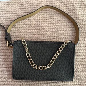 Michael Kors Belt Bag with Pull Chain, size Small